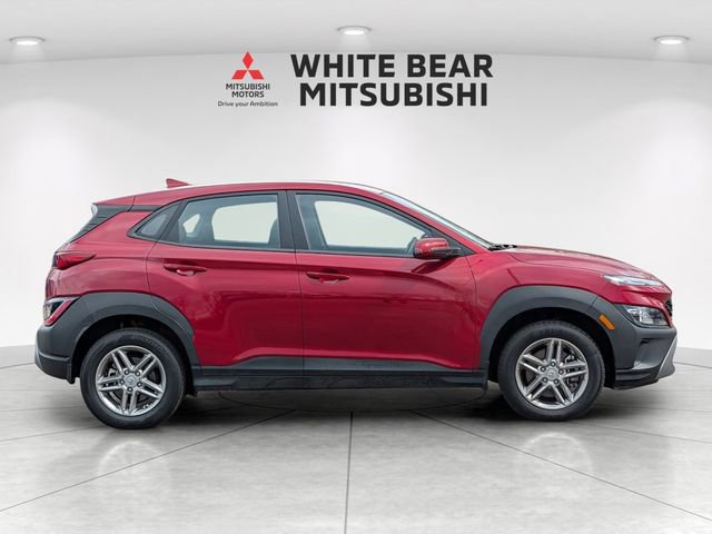 Used 2023 Hyundai Kona SE AWD/4WD image 2
