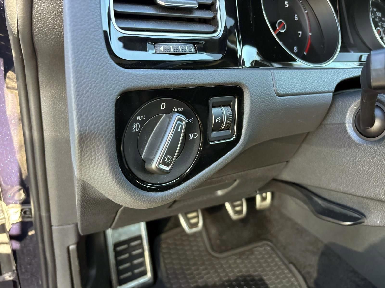 Used 2019 Volkswagen GTI S image 13