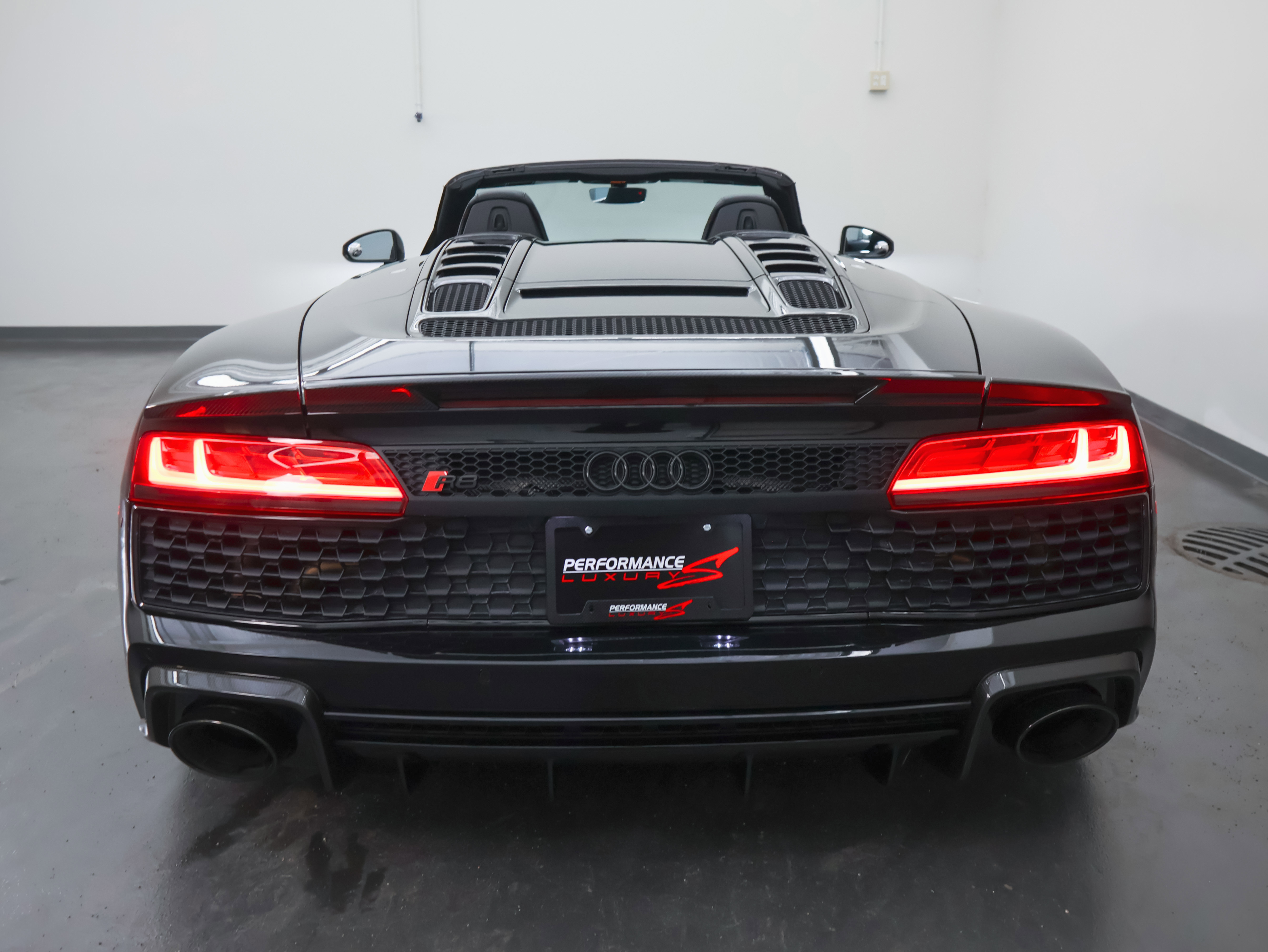 Used 2020 Audi R8 V10 performance image 5