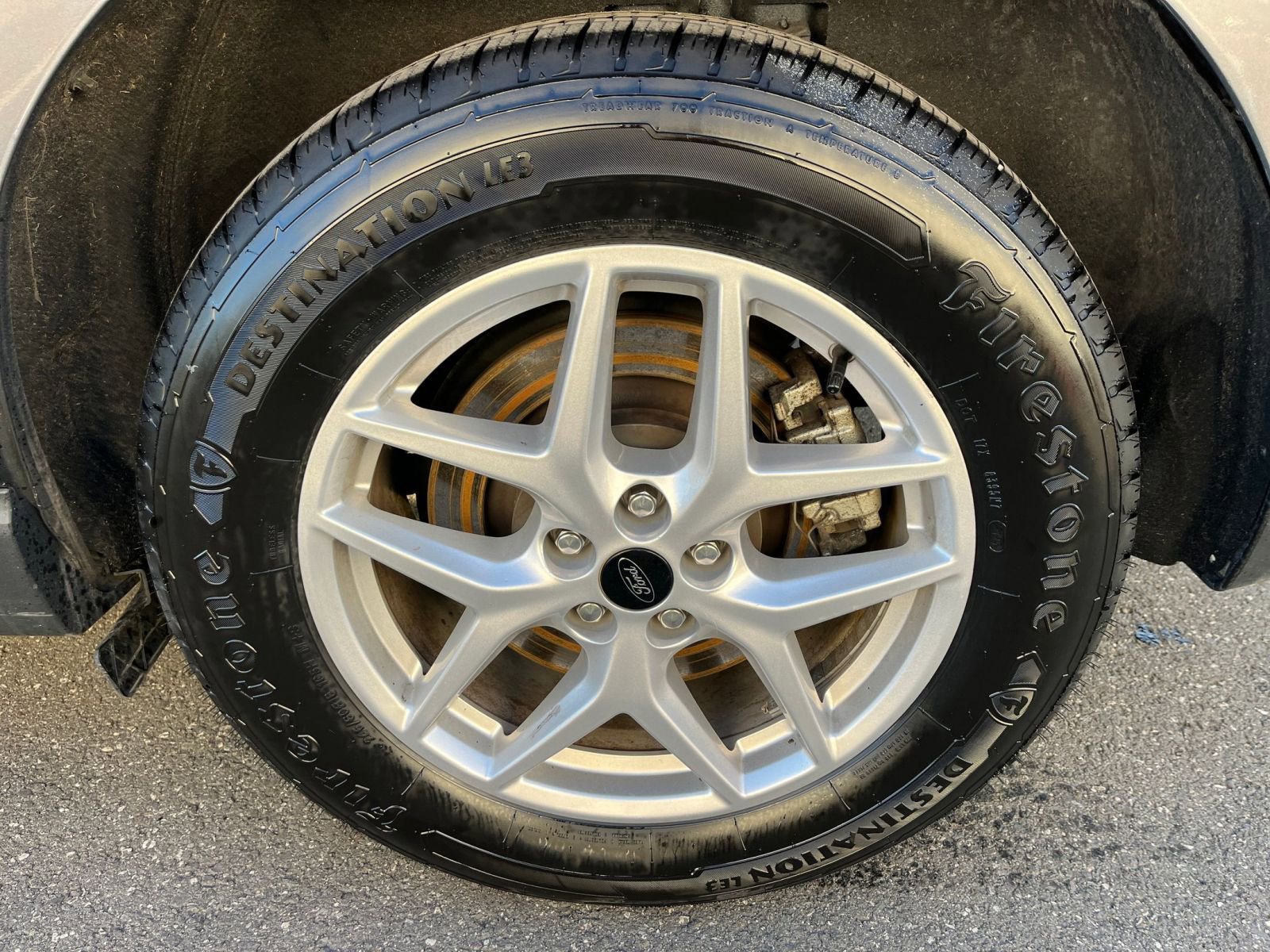 Used 2024 Ford Edge SEL image 30