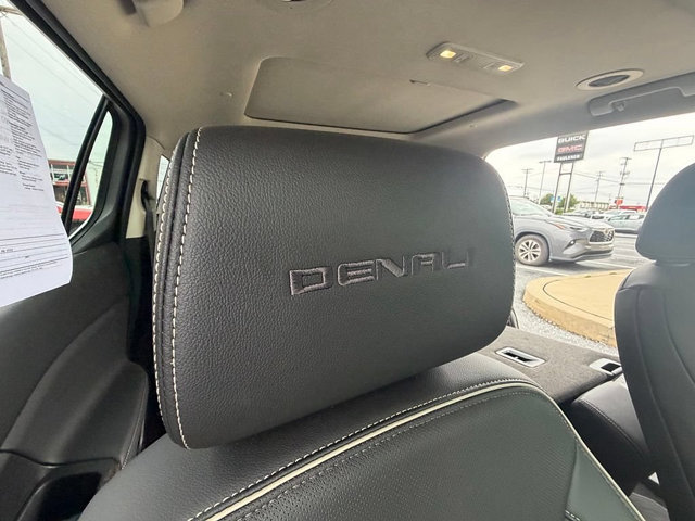 Used 2023 GMC Acadia Denali w/ Denali Technology Package AWD/4WD image 27