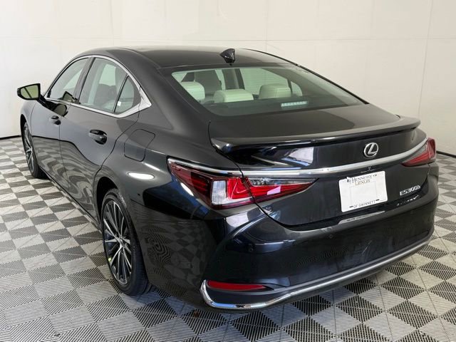 Certified 2025 Lexus ES 300h 300h w/ Premium Package image 4