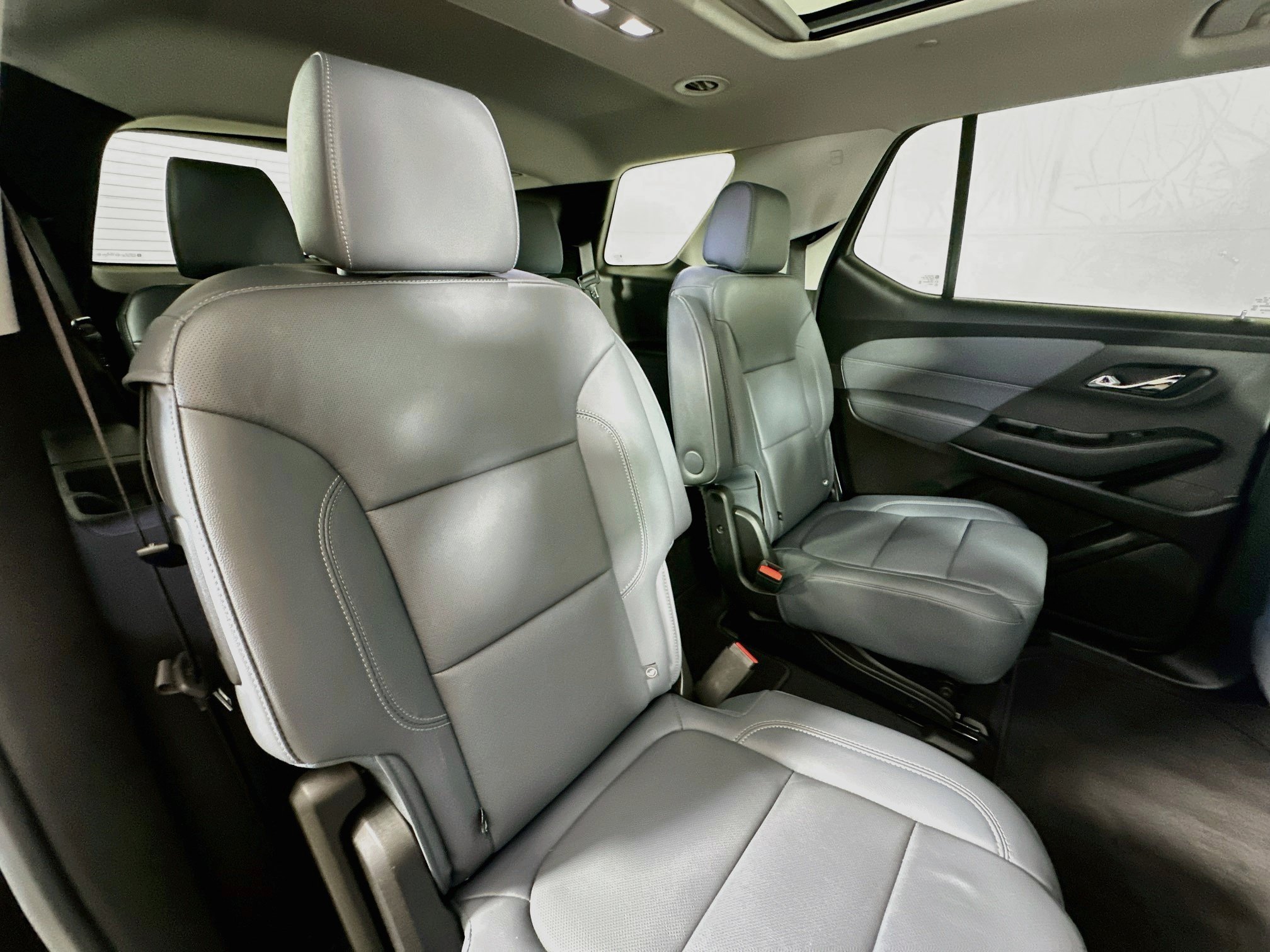 Used 2019 Chevrolet Traverse Premier AWD/4WD image 29