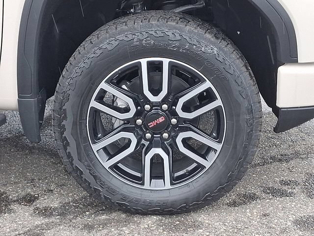 Used 2026 GMC Sierra 1500 AT4 w/ AT4 Premium Package AWD/4WD image 28
