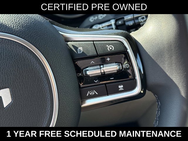 Used 2024 Kia Carnival EX FWD image 23