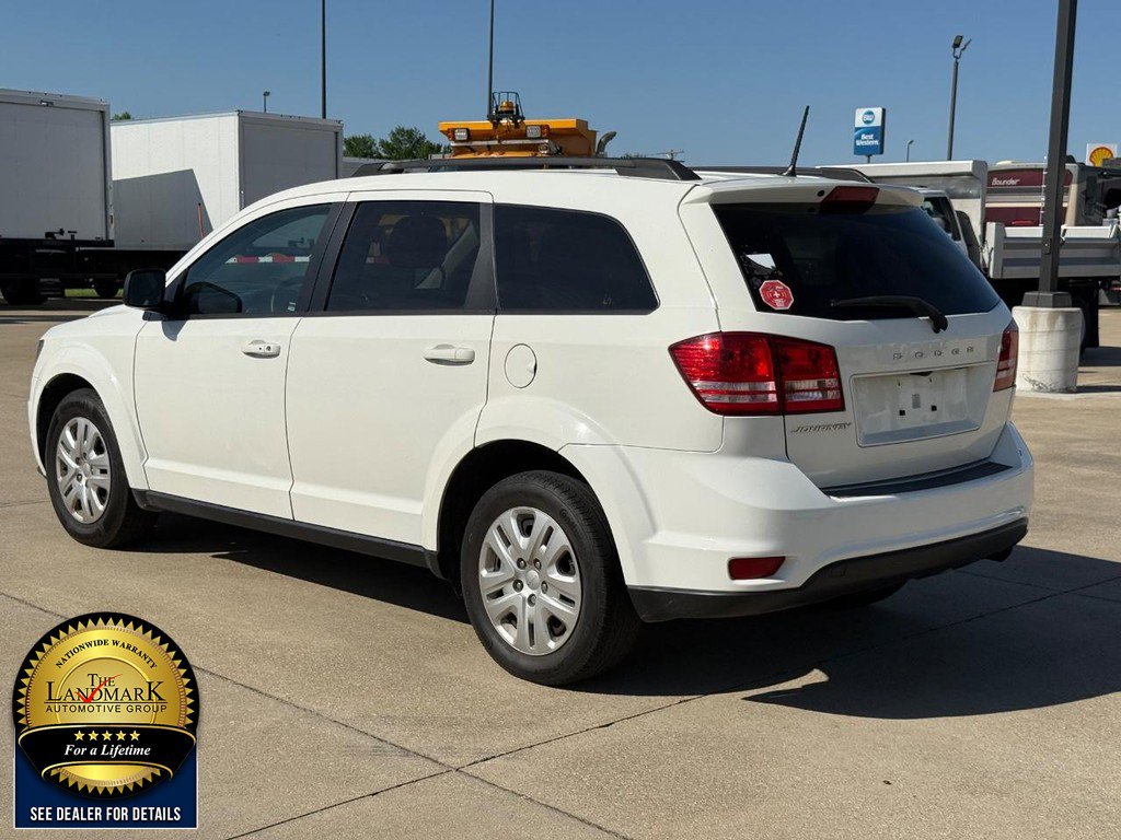 Used 2019 Dodge Journey SE FWD image 7