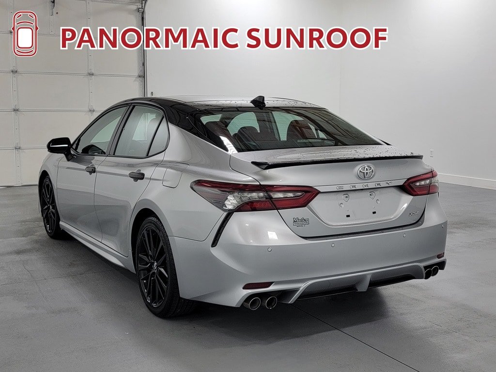Used 2022 Toyota Camry XSE w/ Navigation Package FWD image 6