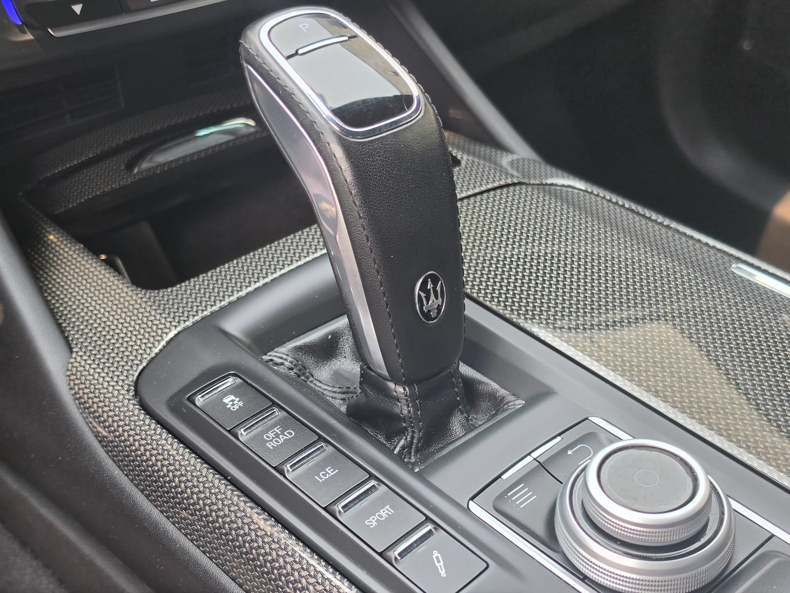 Used 2019 Maserati Levante GTS AWD/4WD image 21