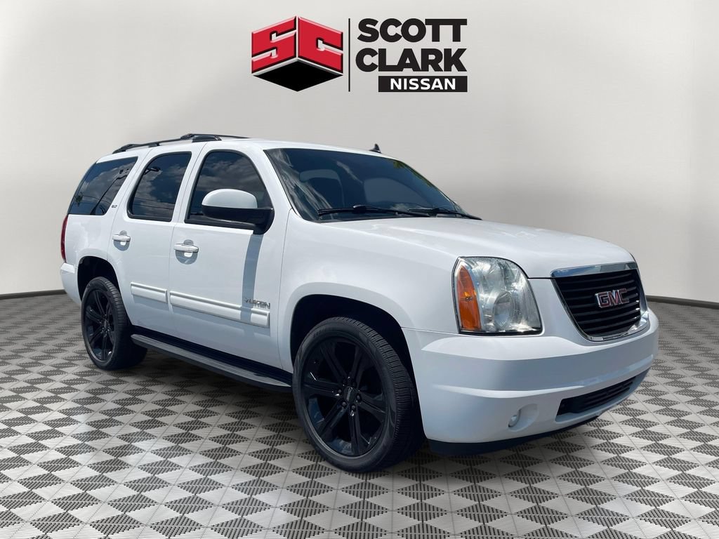 Used 2013 GMC Yukon SLT w/ SLT-2 Equipment Package RWD image 1