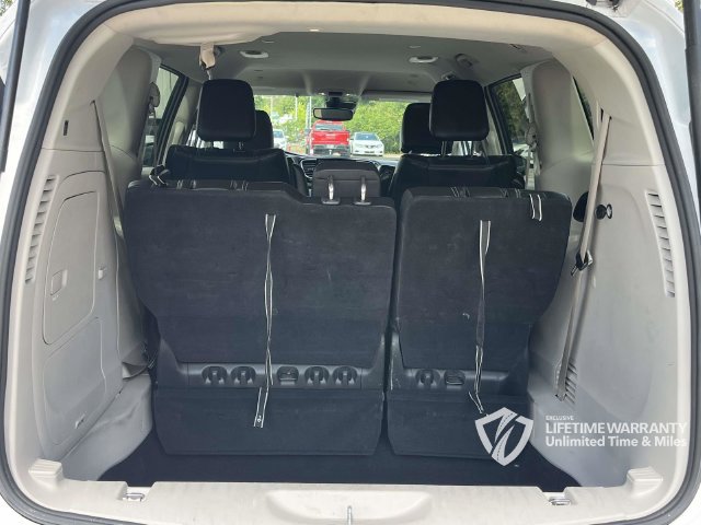 Used 2024 Chrysler Pacifica Limited FWD image 23