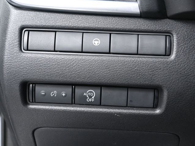 Used 2023 Nissan Rogue SV image 13