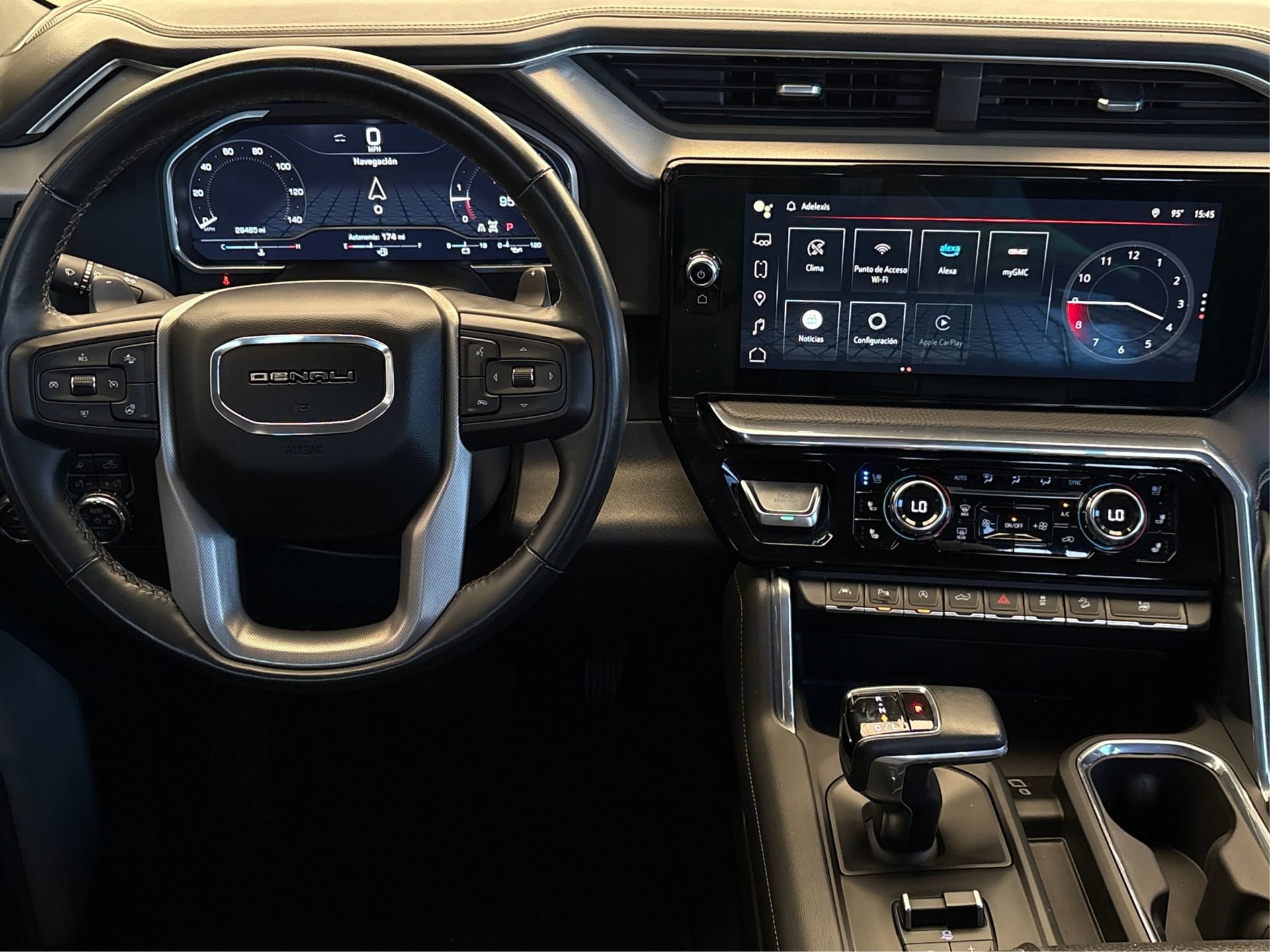 Used 2023 GMC Sierra 1500 Denali w/ Denali Reserve Package AWD/4WD image 16