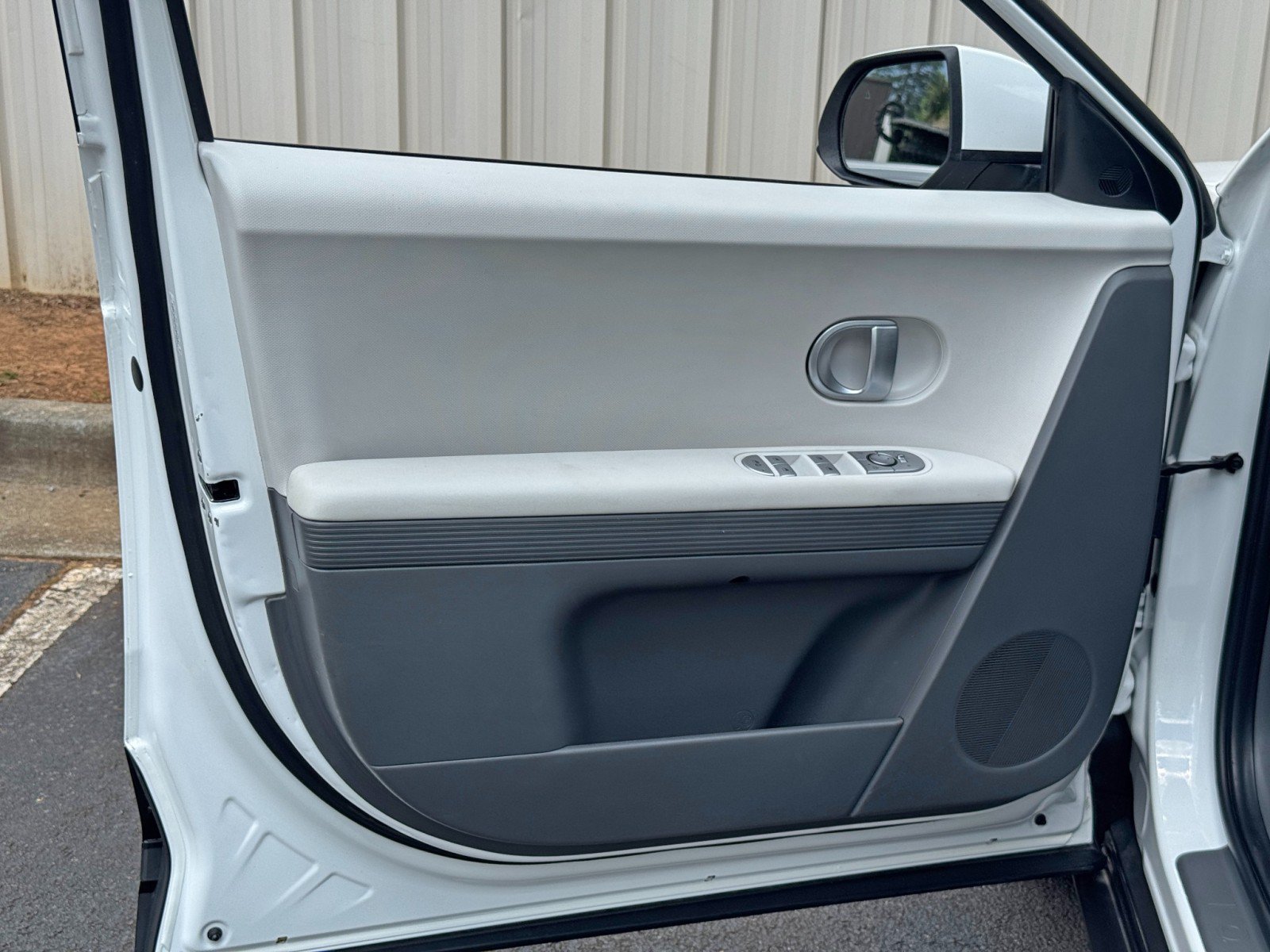 Used 2022 Hyundai Ioniq 5 SE RWD image 40