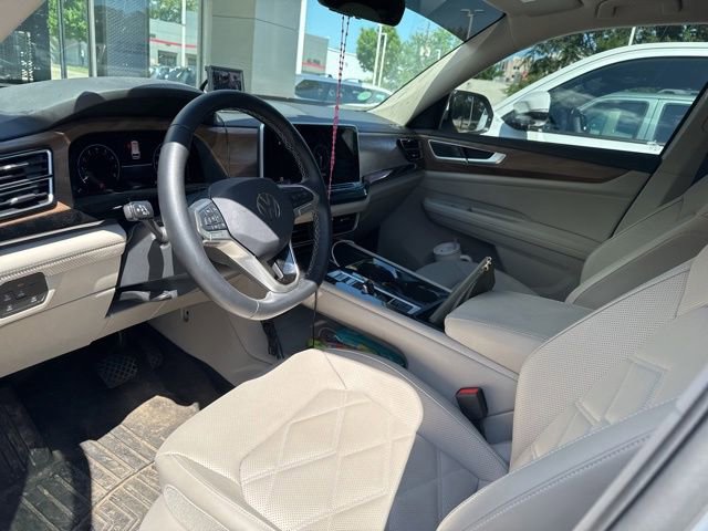 Used 2024 Volkswagen Atlas SE FWD image 26