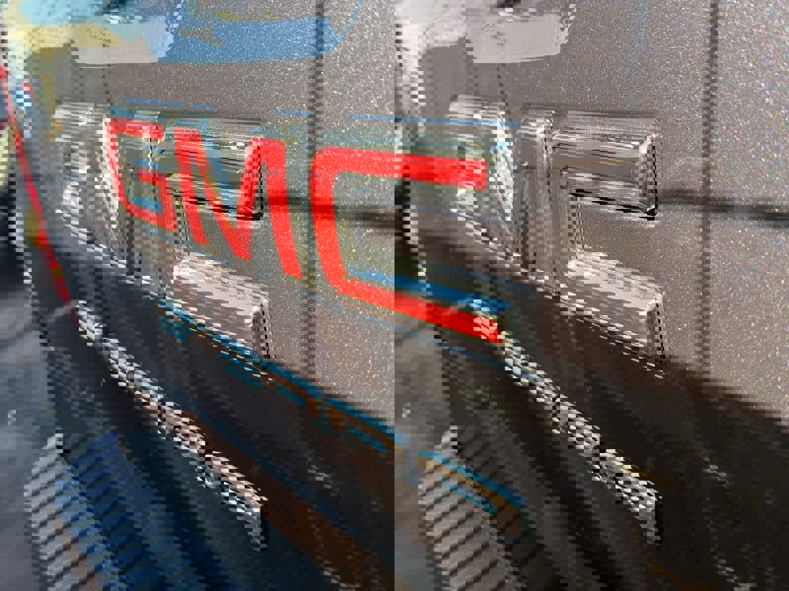 Used 2025 GMC Sierra 1500 Elevation image 11