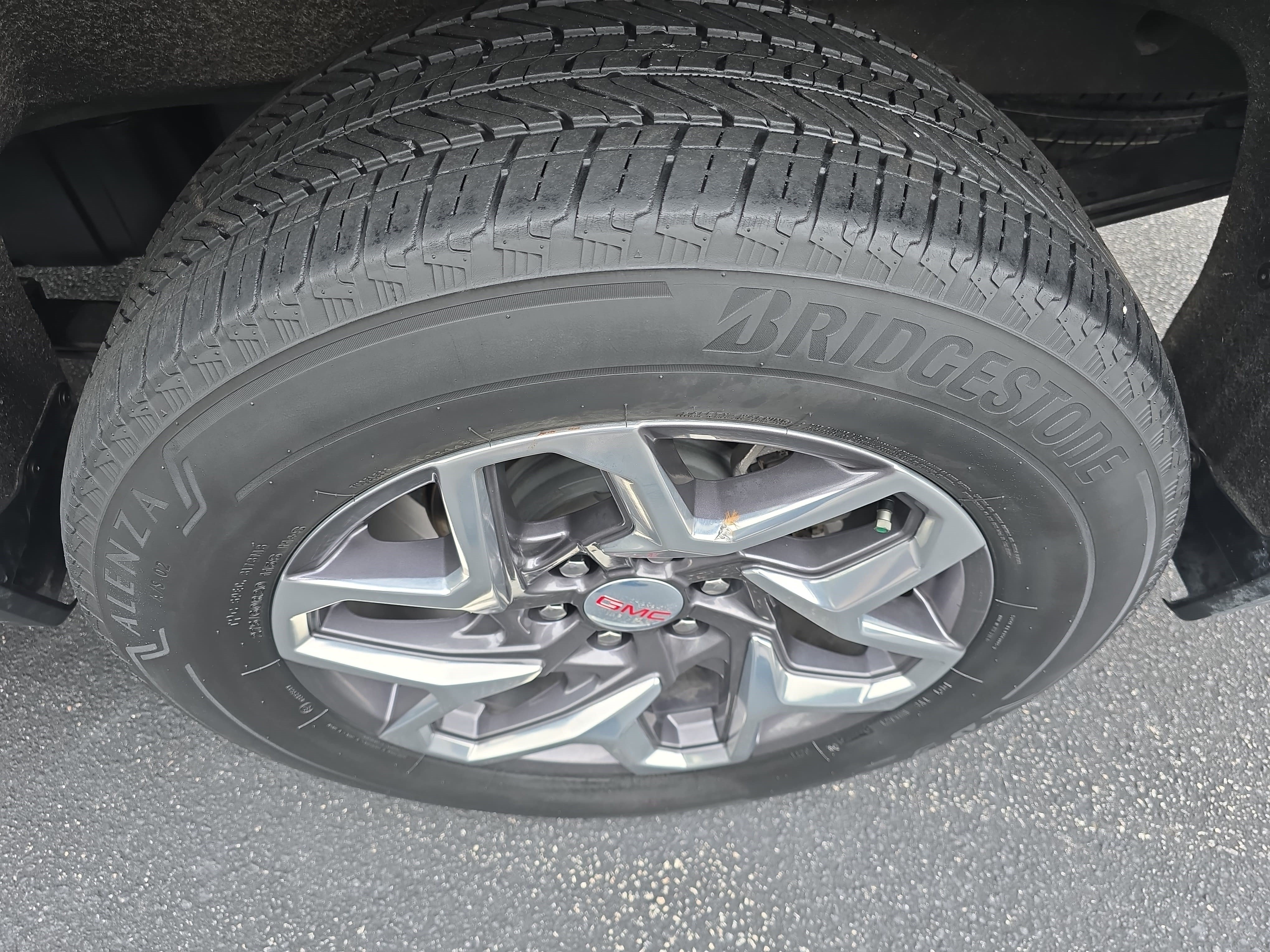 Used 2023 GMC Sierra 1500 SLT w/ SLT Premium Package AWD/4WD image 32