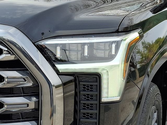 Used 2025 Toyota Tundra Platinum image 9