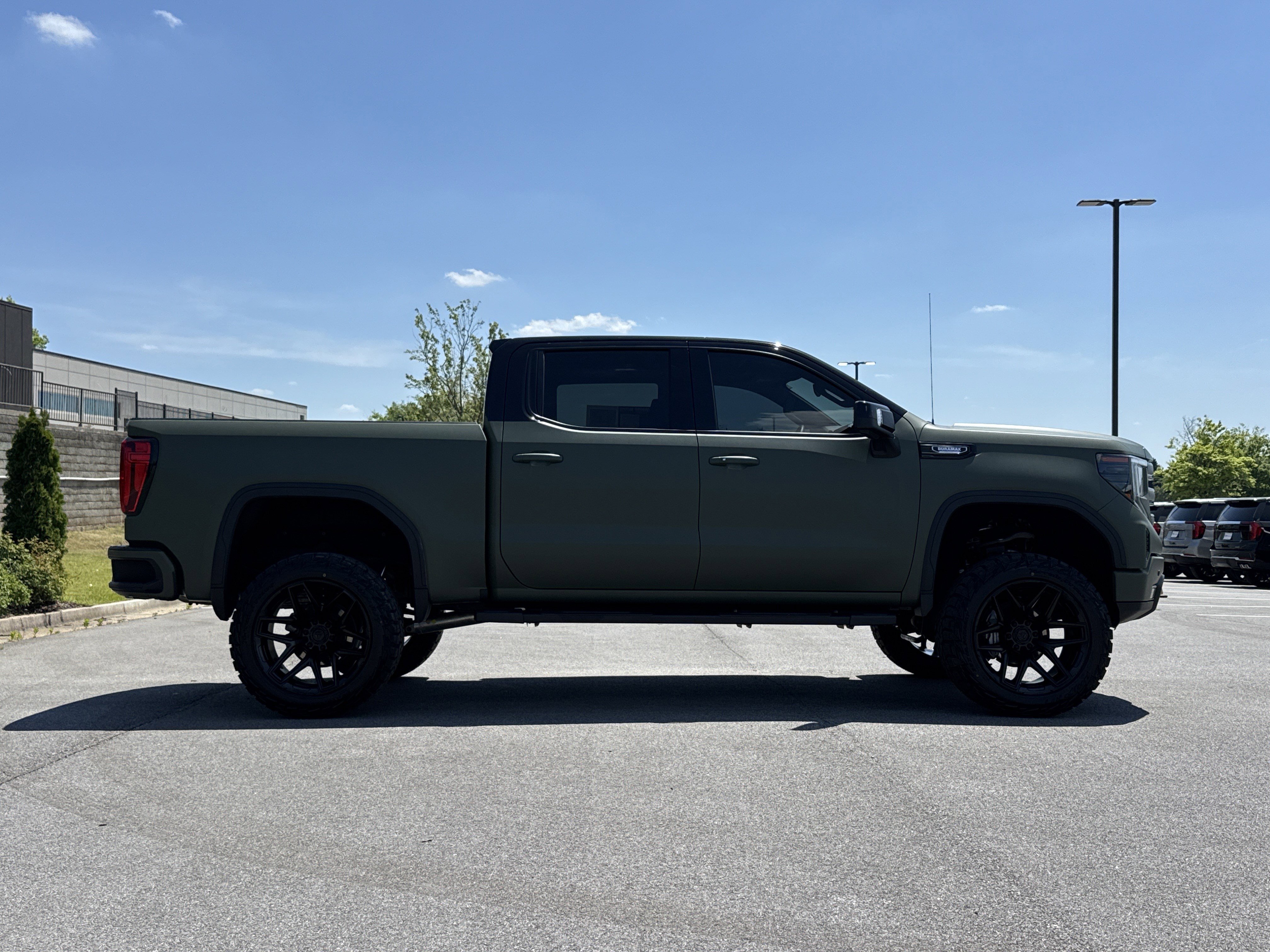 Used 2024 GMC Sierra 1500 Elevation w/ Elevation Premium Package image 11