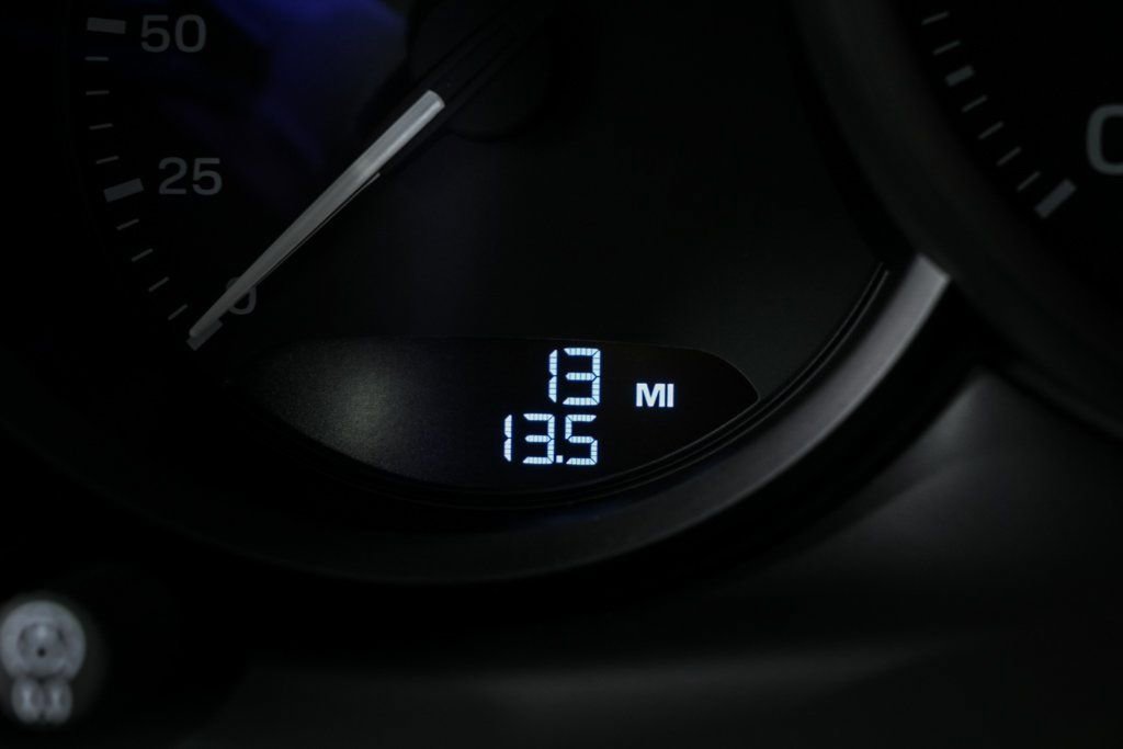 New 2026 Porsche Macan image 12