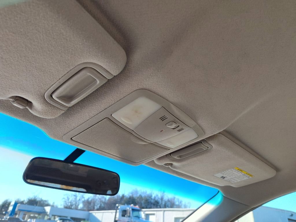 Used 2016 Nissan Quest SV image 22