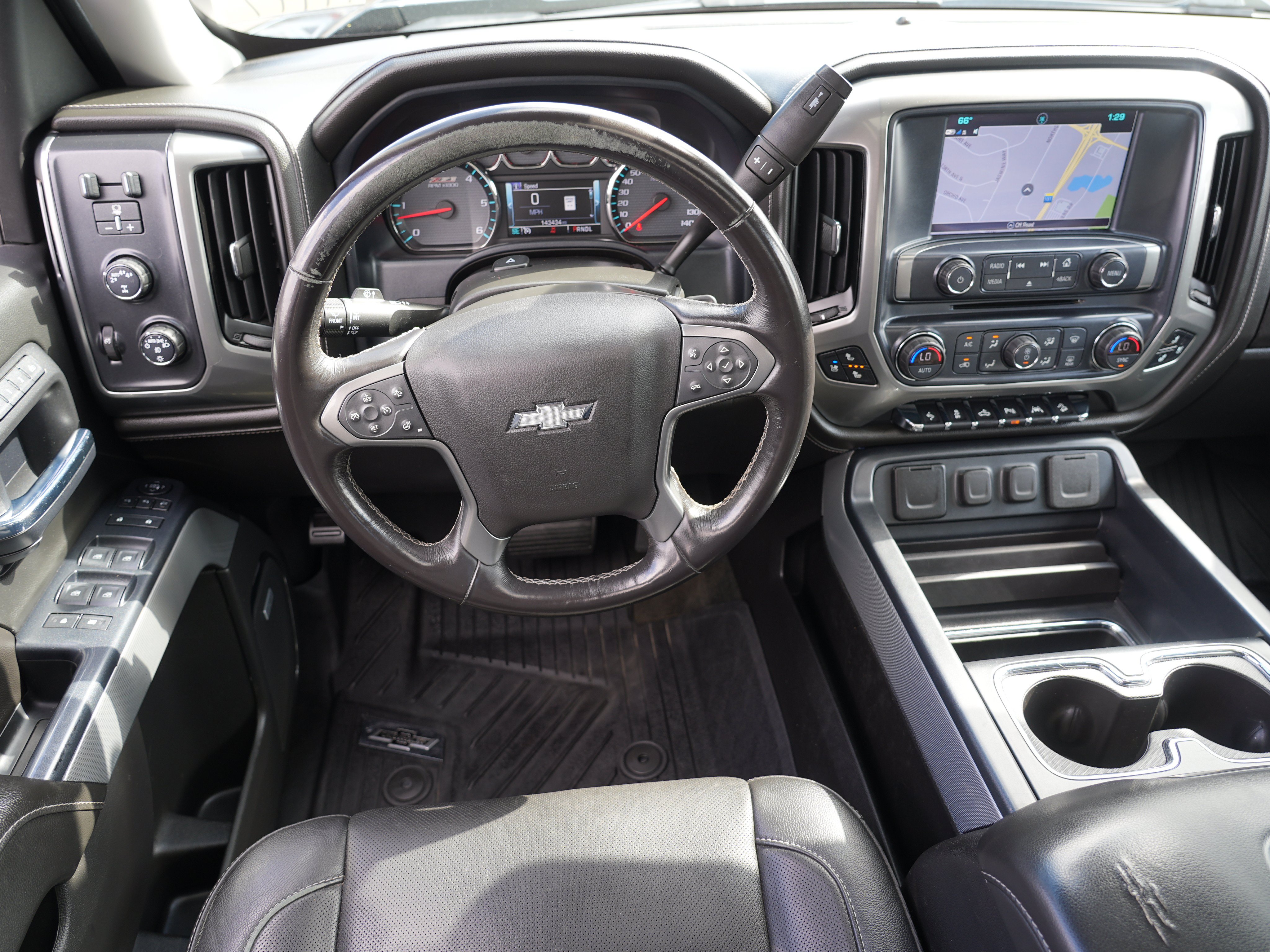 Used 2018 Chevrolet Silverado 1500 LTZ Z71 w/ Centennial Edition AWD/4WD image 19