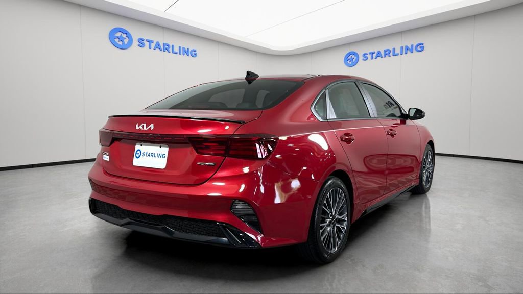 Used 2024 Kia Forte GT-Line w/ GT-Line Premium Package image 9