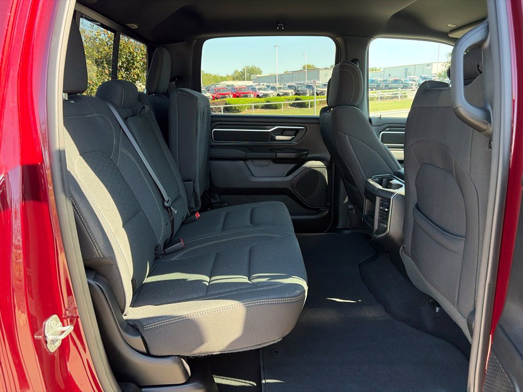 Used 2025 RAM 1500 Big Horn AWD/4WD image 30