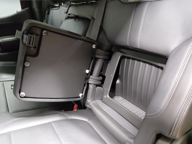 Certified 2019 Chevrolet Silverado 1500 High Country w/ Max Trailering Package AWD/4WD image 26