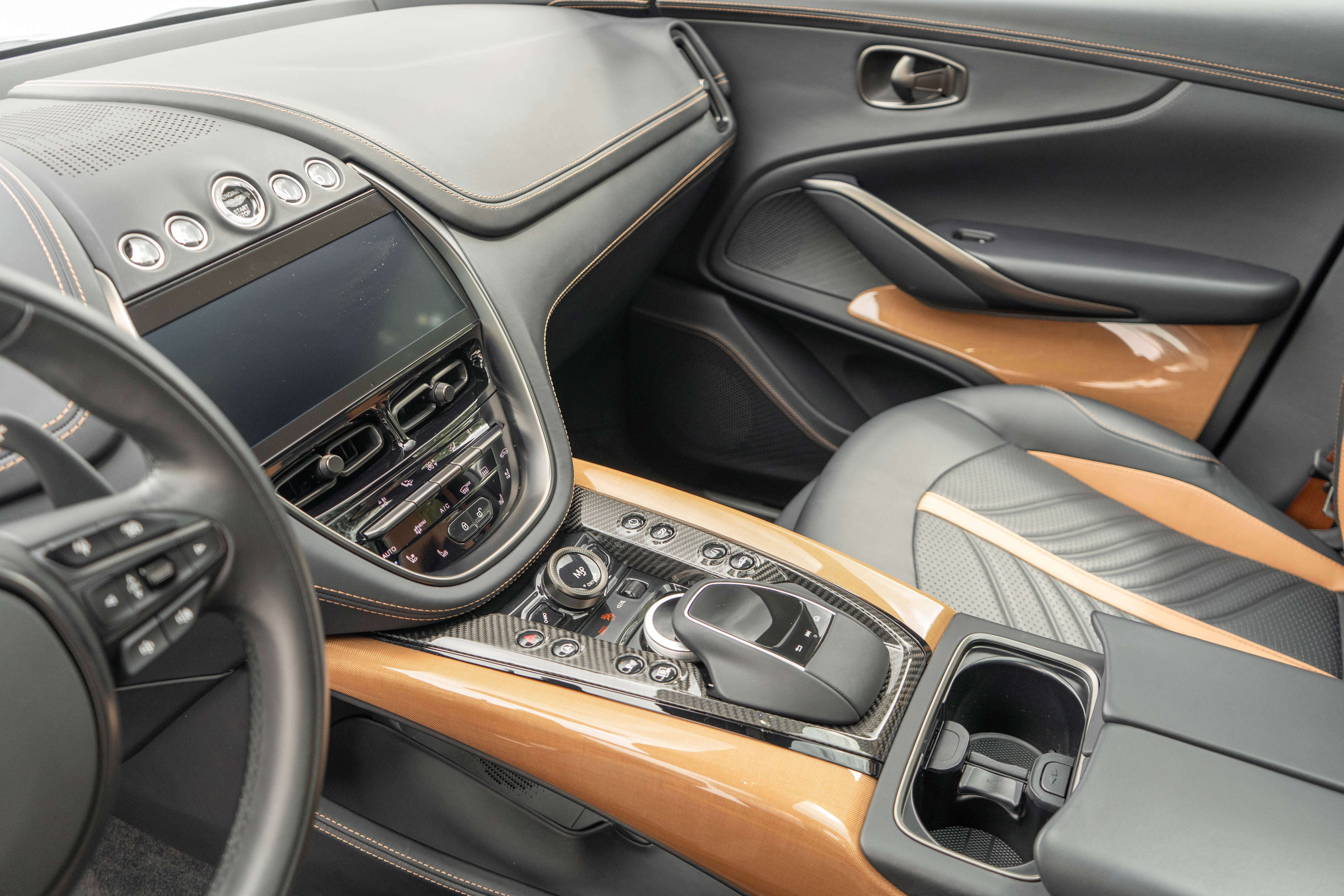 Used 2023 Aston Martin DBX 707 AWD/4WD image 16