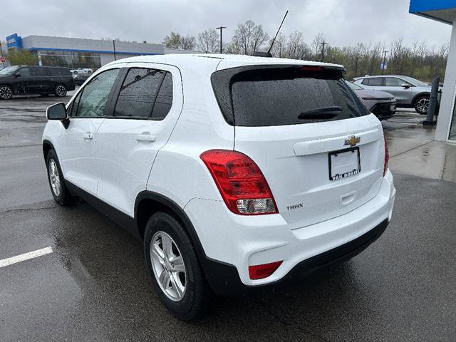 Used 2021 Chevrolet Trax LS w/ Tint and Cruise Package FWD image 3