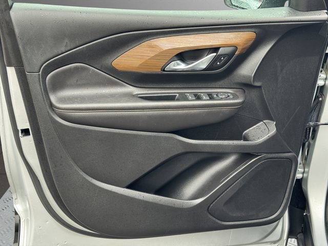 Used 2021 GMC Terrain SLE w/ Driver Convenience Package FWD image 13