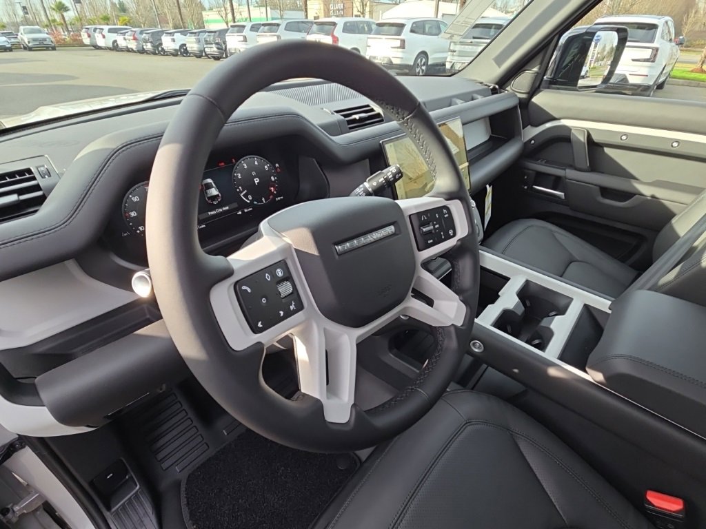 New 2026 Land Rover Defender 110 X-Dynamic SE image 12