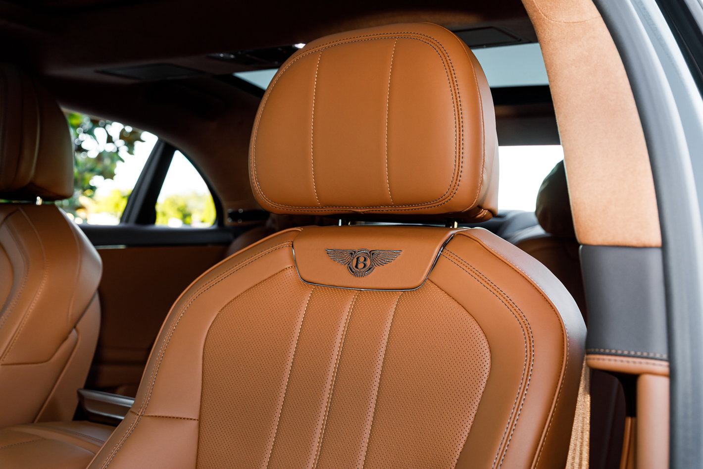 New 2026 Bentley Flying Spur Plug-In Hybrid image 29