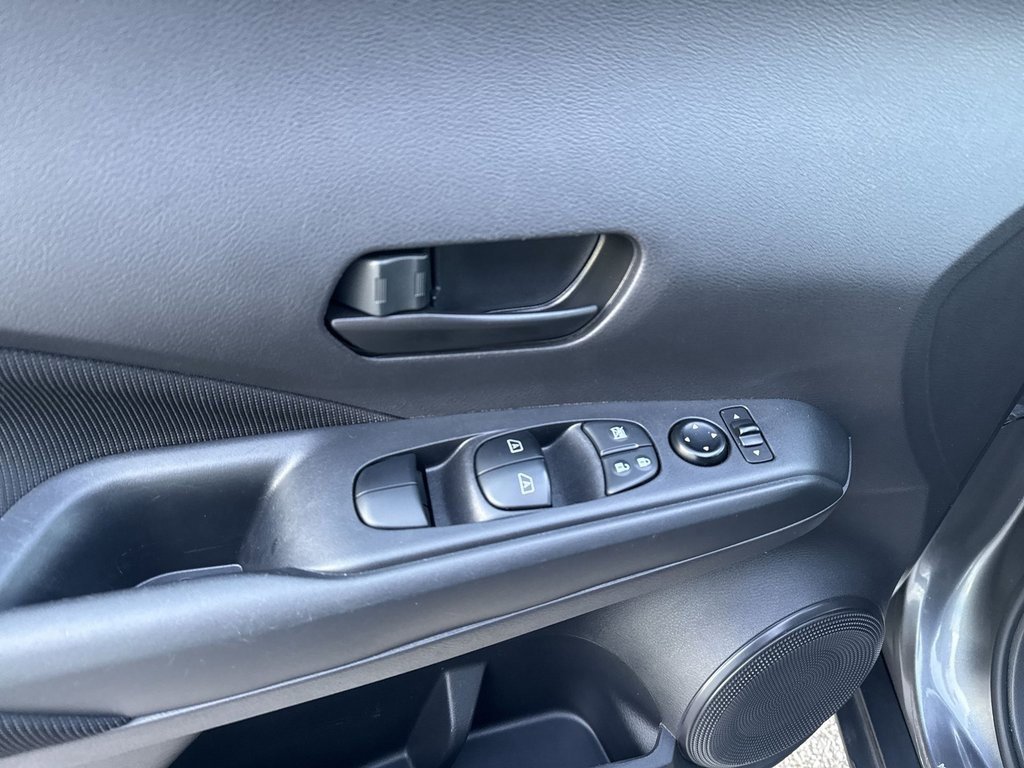 Used 2023 Nissan Kicks S image 13