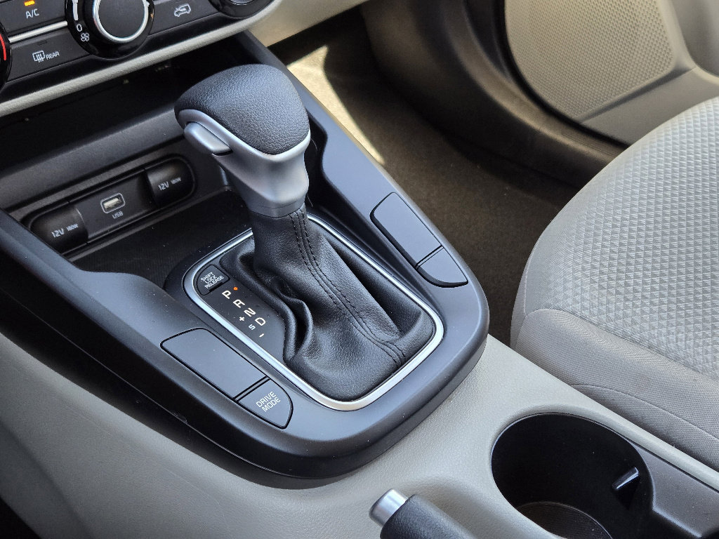 Certified 2025 Kia Soul S image 9