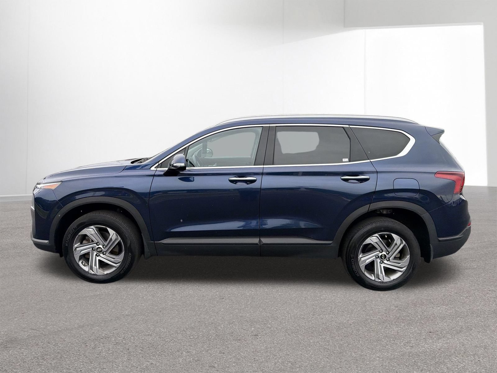 Certified 2023 Hyundai Santa Fe SEL AWD/4WD image 6