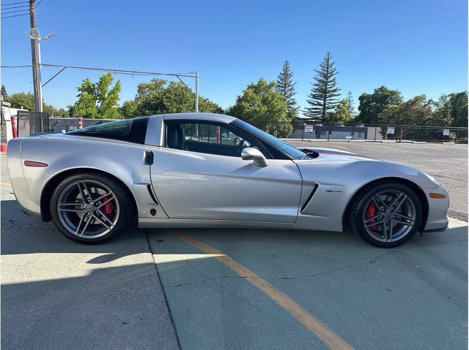 Used 2007 Chevrolet Corvette Z06 w/ Preferred Equipment Group RWD image 6