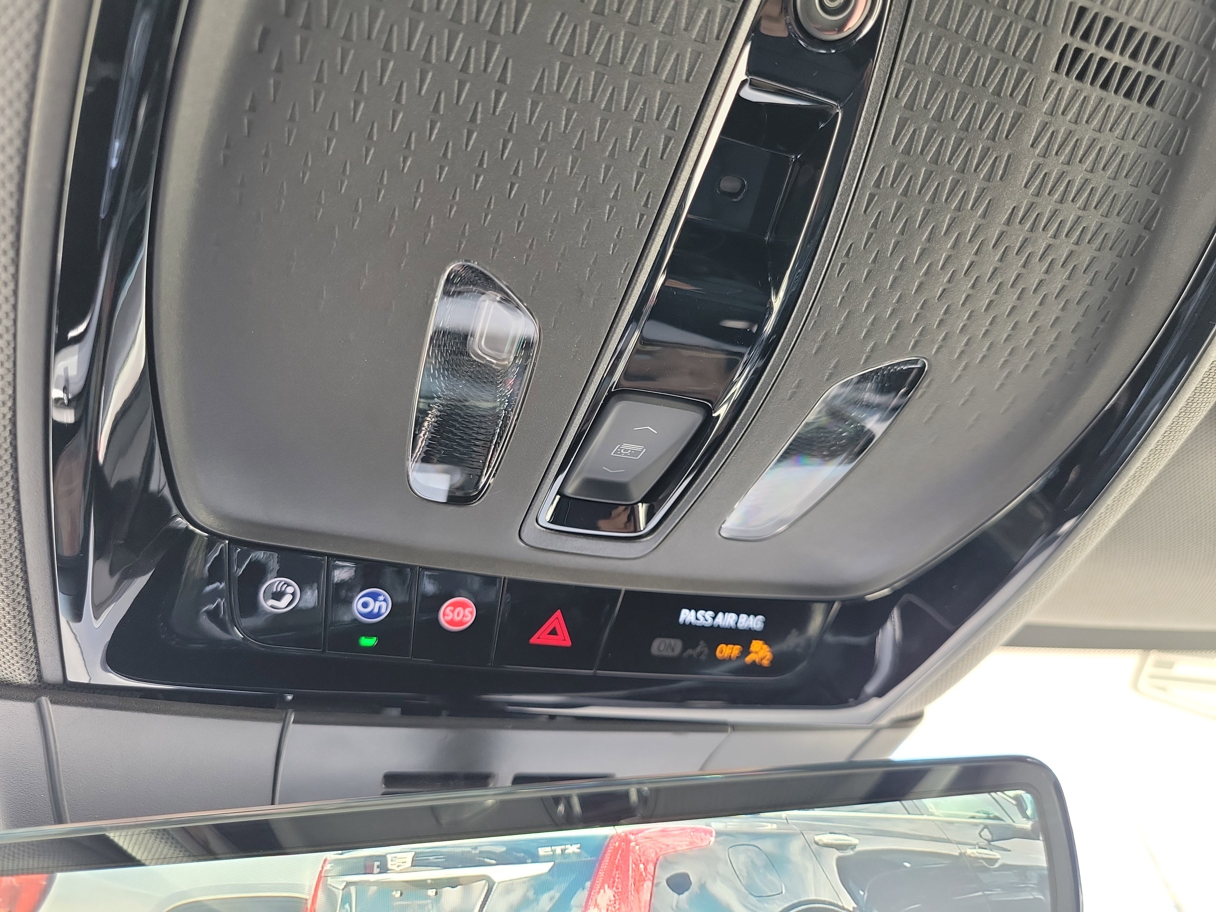 Certified 2025 Cadillac Optiq Sport 2 AWD/4WD image 19