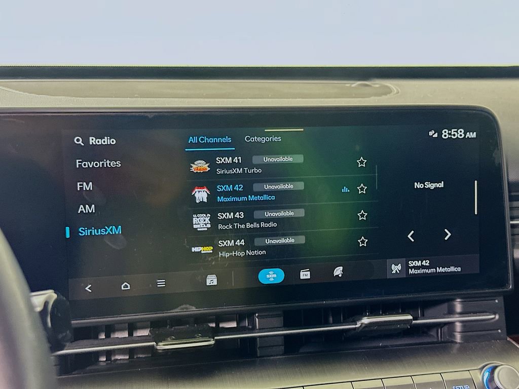 Used 2025 Hyundai Kona Limited image 29