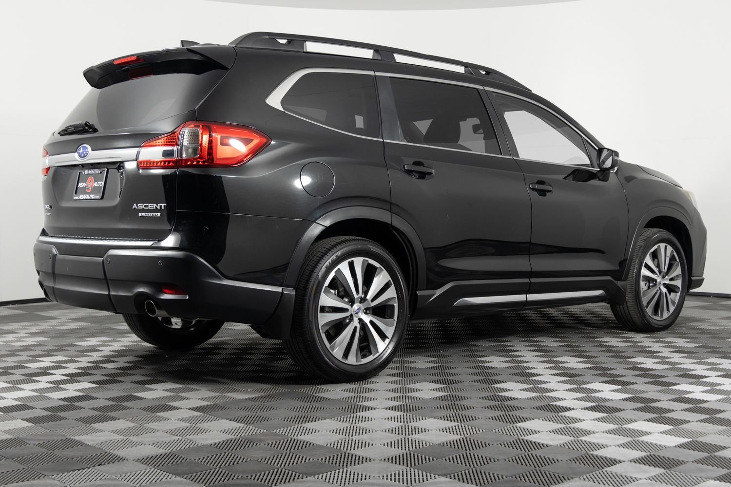 Used 2019 Subaru Ascent Limited w/ Popular Package #2 AWD/4WD image 8