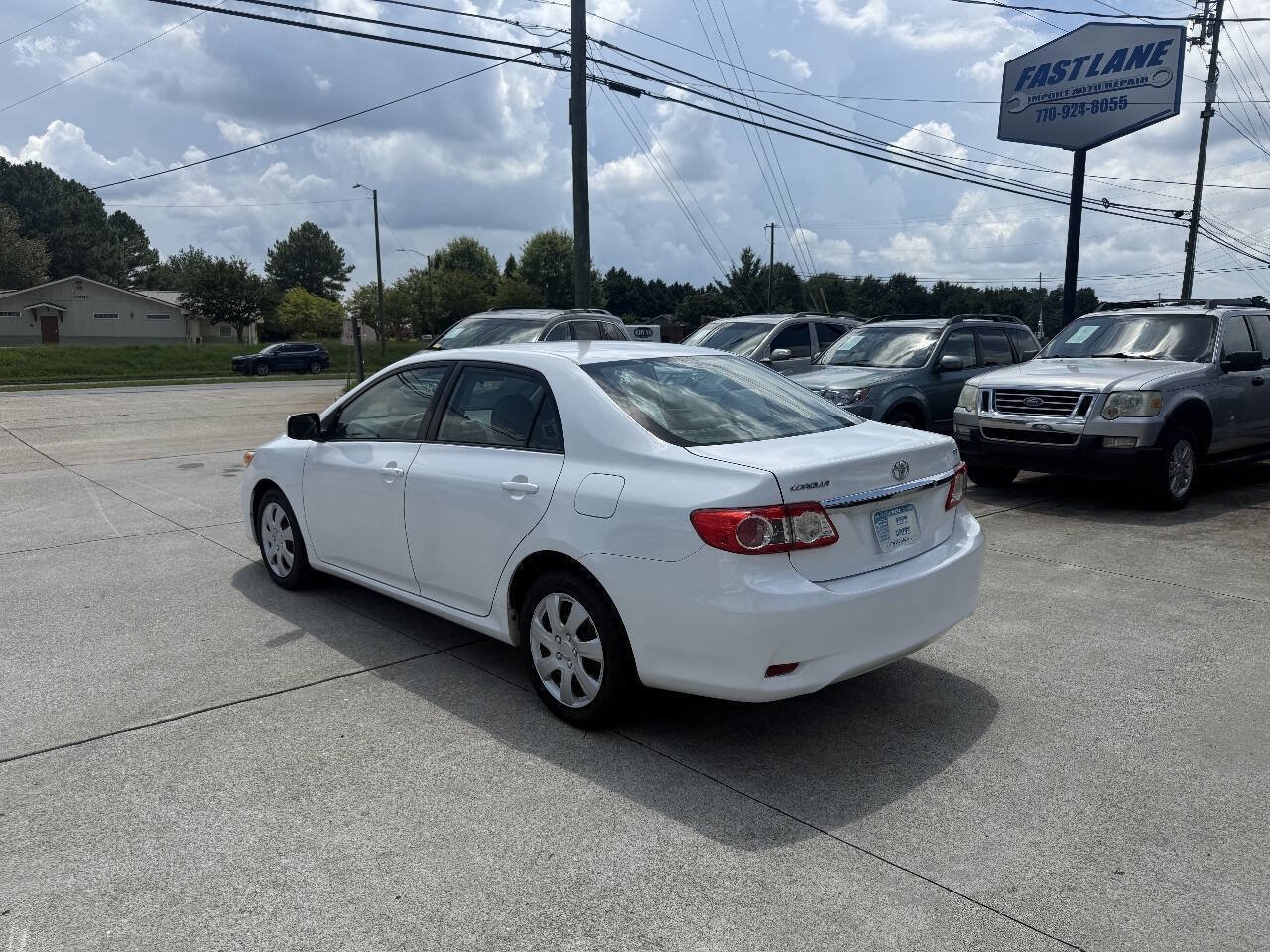 Used 2012 Toyota Corolla LE FWD image 5