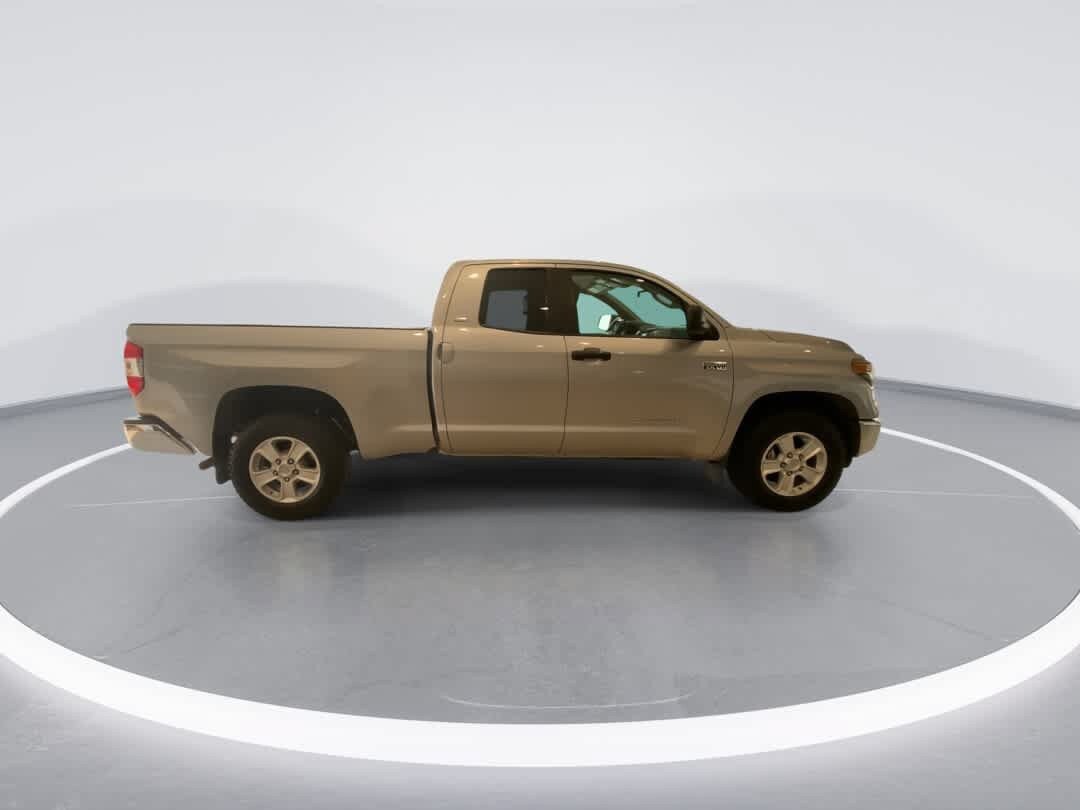 Used 2020 Toyota Tundra SR5 AWD/4WD image 9