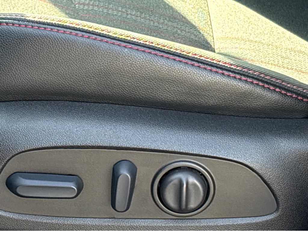 Used 2023 Chevrolet Equinox RS w/ LPO, Floor Liner Package image 16