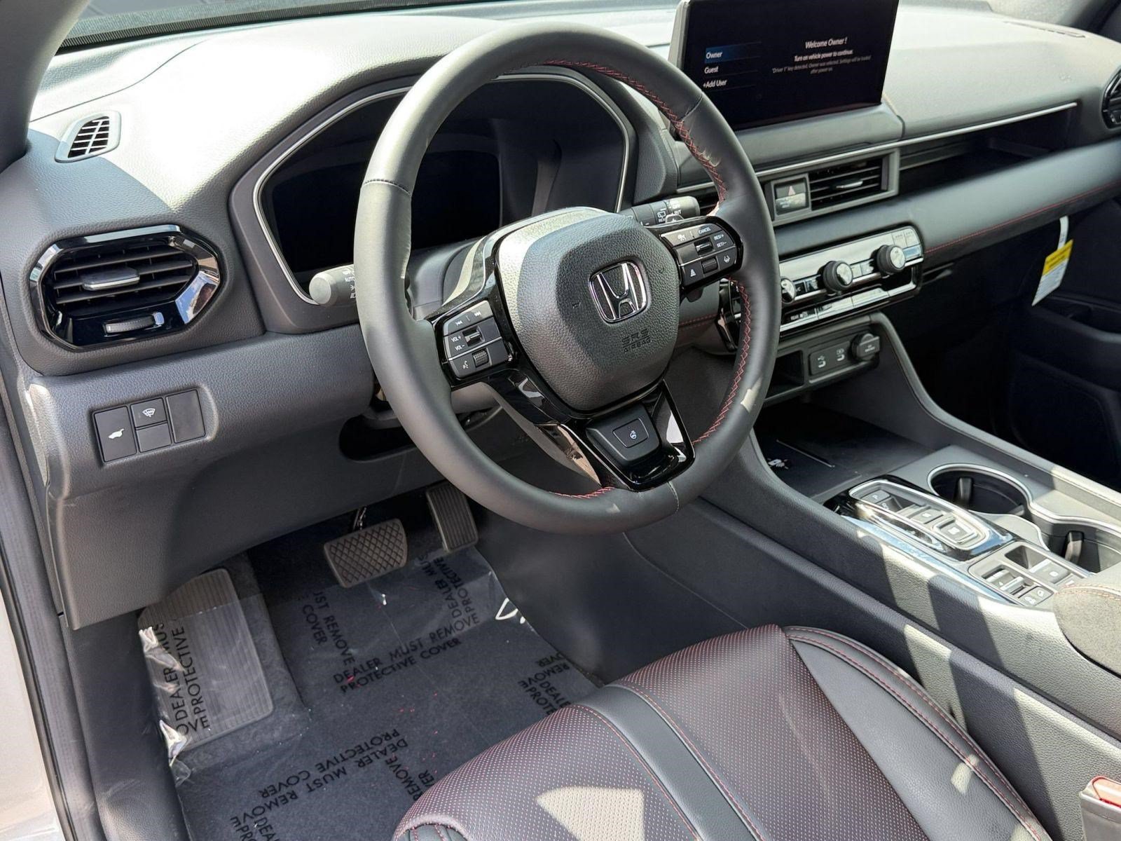 New 2026 Honda Pilot Black Edition image 4