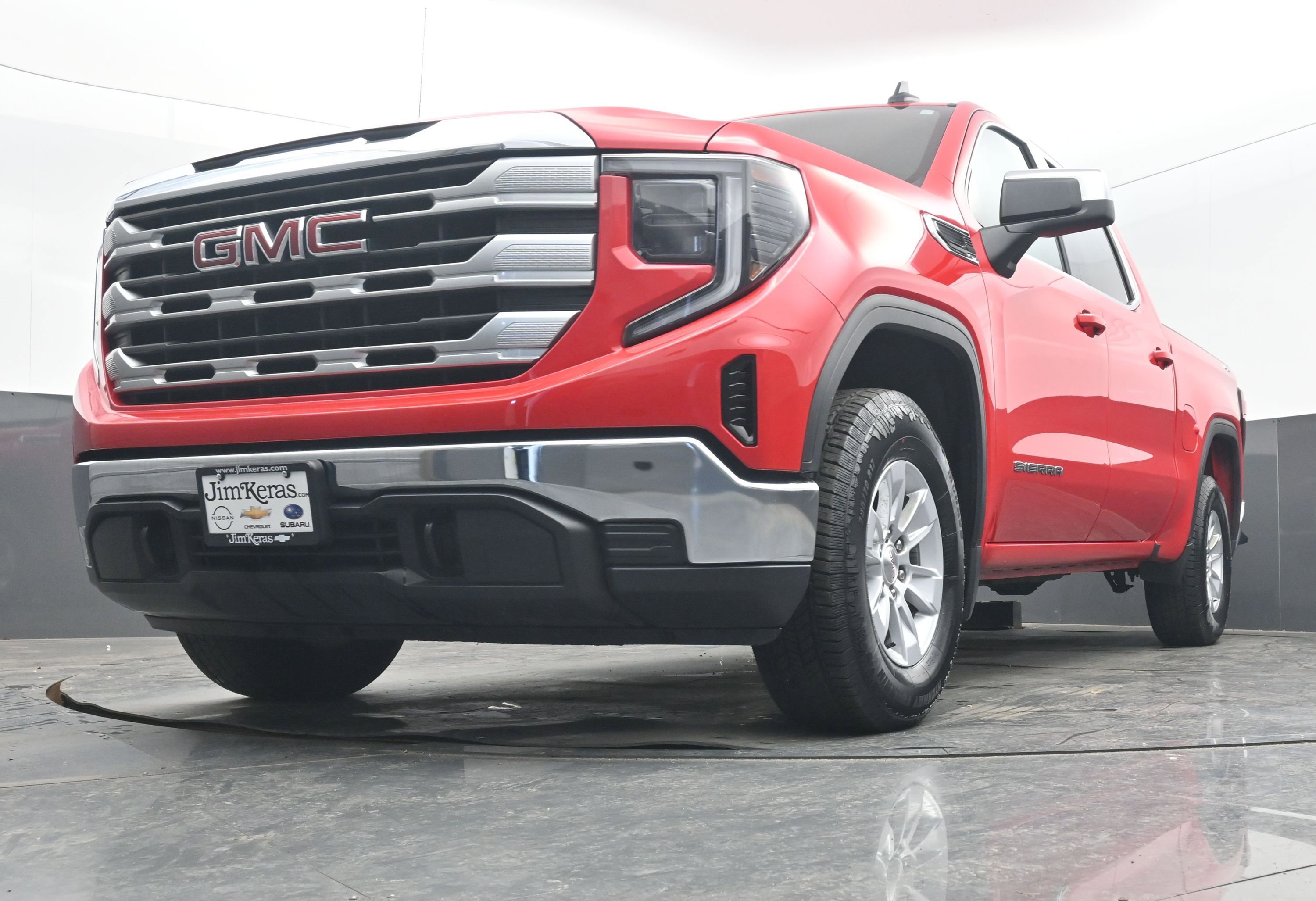 Used 2024 GMC Sierra 1500 SLE image 26