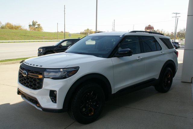 New 2026 Ford Explorer Tremor w/ Tremor Convenience Package image 5