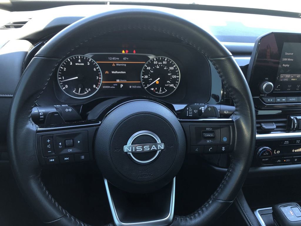 Used 2022 Nissan Pathfinder SV image 24