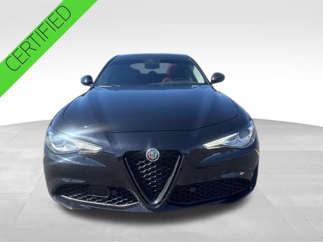 Used 2021 Alfa Romeo Giulia Sprint w/ Nero Edizione AWD/4WD image 3