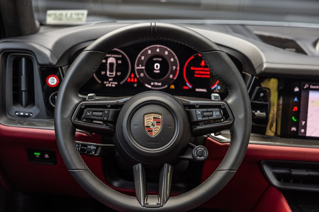 Certified 2025 Porsche Cayenne GTS image 14