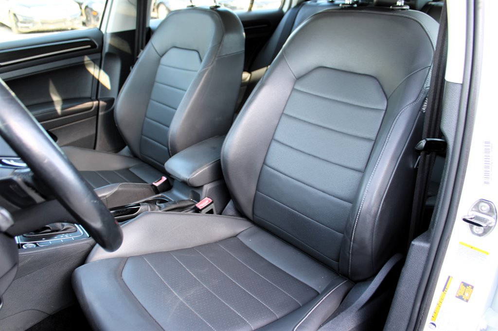 Used 2015 Volkswagen Golf SEL image 14